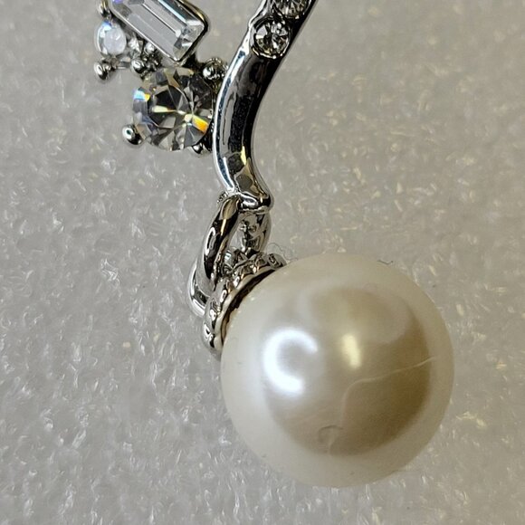 Pearl Drop Earring with Crystals - Picture 3 of 12